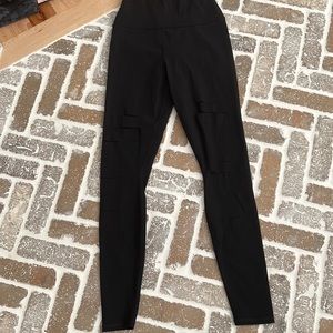 Alo Warrior leggings NEVER WORN